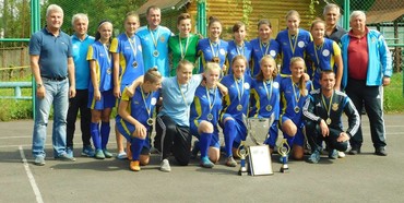 Дівчата з рівненщини вибороли золото з футболу на чемпіонаті України